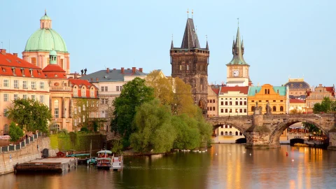 122468-Prague-And-Vicinity-480x270
